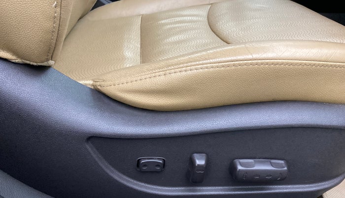 2014 Hyundai New Elantra 1.6 SX MT, Diesel, Manual, 81,321 km, Driver Side Adjustment Panel