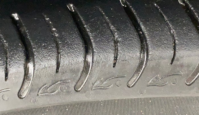 2016 Honda City 1.5L I-VTEC V MT, Petrol, Manual, 80,245 km, Right Front Tyre Tread