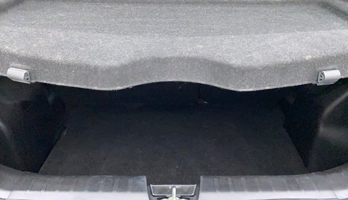 2021 Maruti Baleno DELTA PETROL 1.2, Petrol, Manual, 28,318 km, Boot Inside