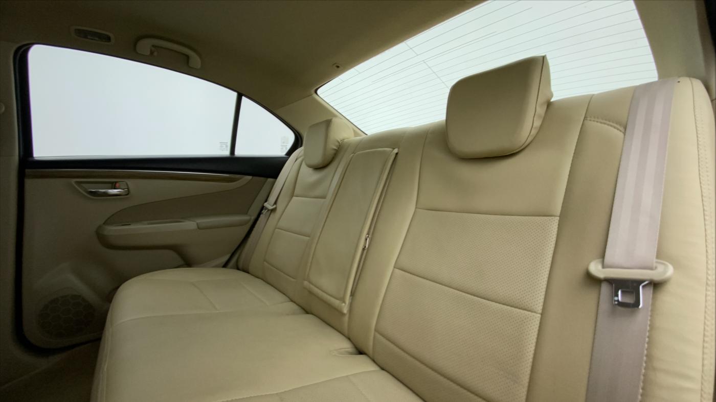 2019 Maruti Ciaz ZETA DIESEL 1.5, Diesel, Manual, 44,158 km, Right Side Rear Door Cabin