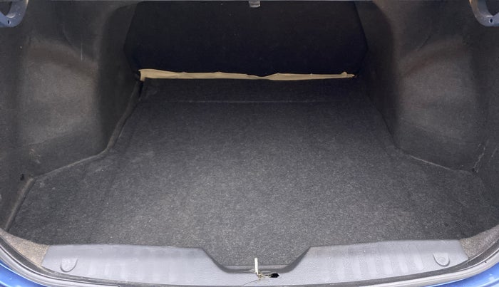 2019 Maruti Ciaz ZETA DIESEL 1.5, Diesel, Manual, 44,158 km, Boot Inside