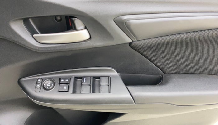 2019 Honda WR-V 1.2L I-VTEC S MT, Petrol, Manual, 20,818 km, Driver Side Door Panels Control