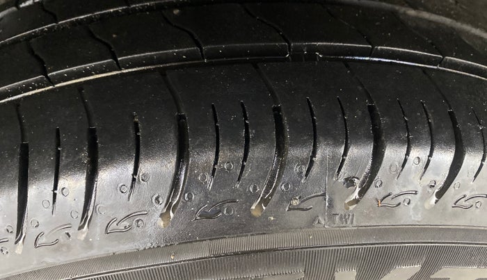 2019 Hyundai Elite i20 SPORTZ PLUS 1.2, Petrol, Manual, 60,569 km, Right Rear Tyre Tread