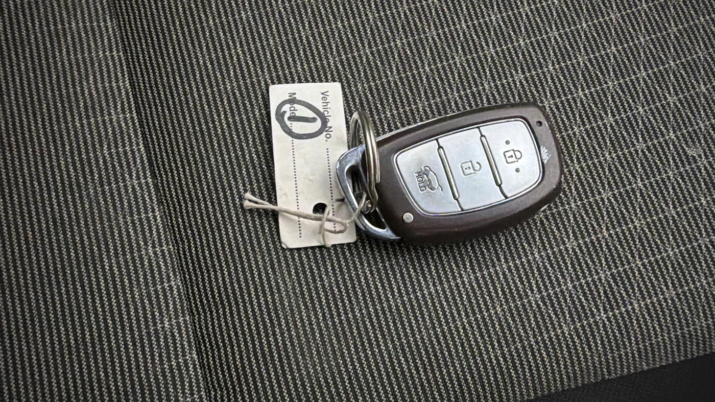 2015 Hyundai Creta SX PLUS 1.6 PETROL, Petrol, Manual, 66,754 km, Key Close Up