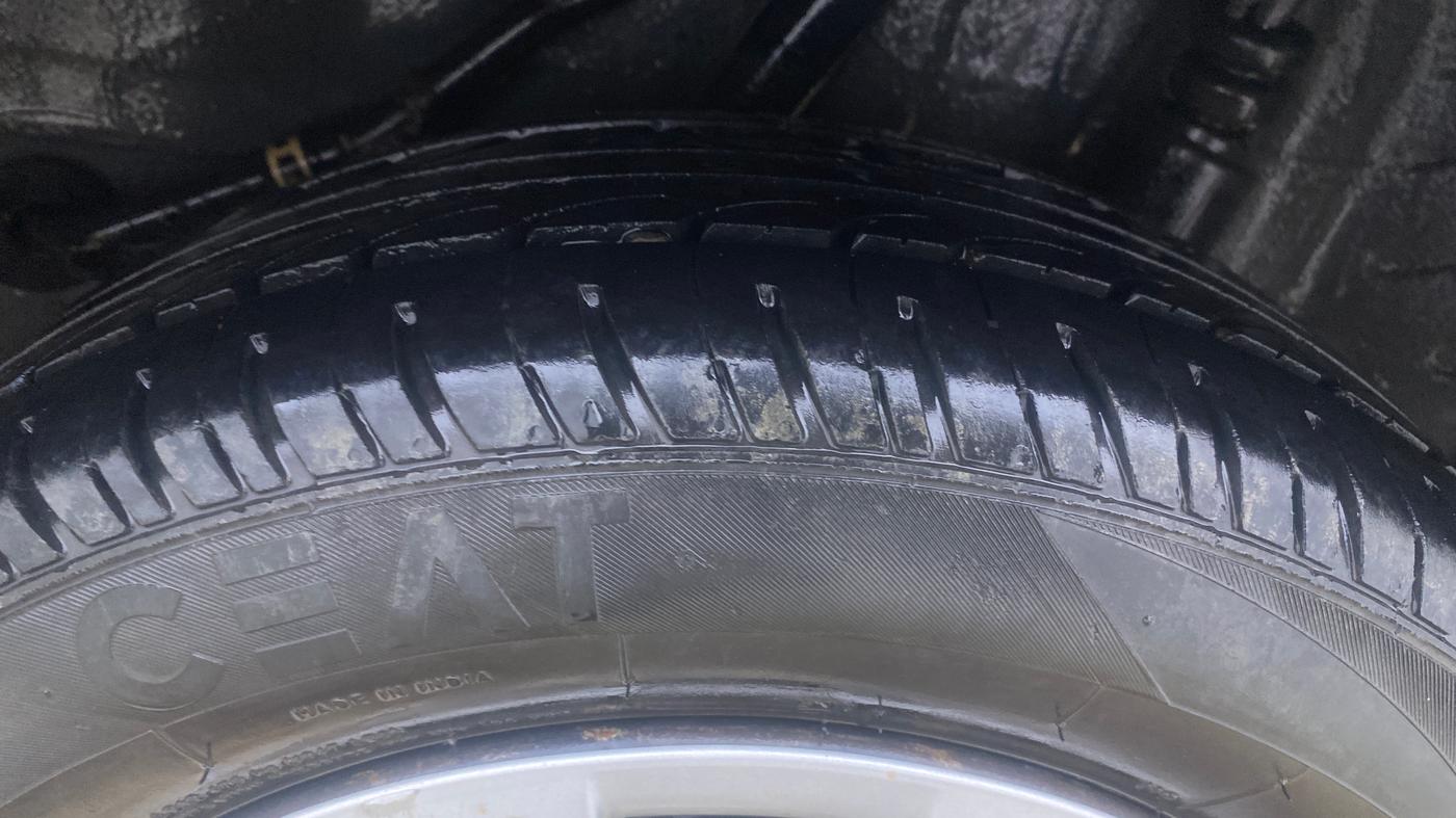 2015 Honda Amaze 1.2L I-VTEC S, Petrol, Manual, 45,722 km, Left Rear Tyre Tread