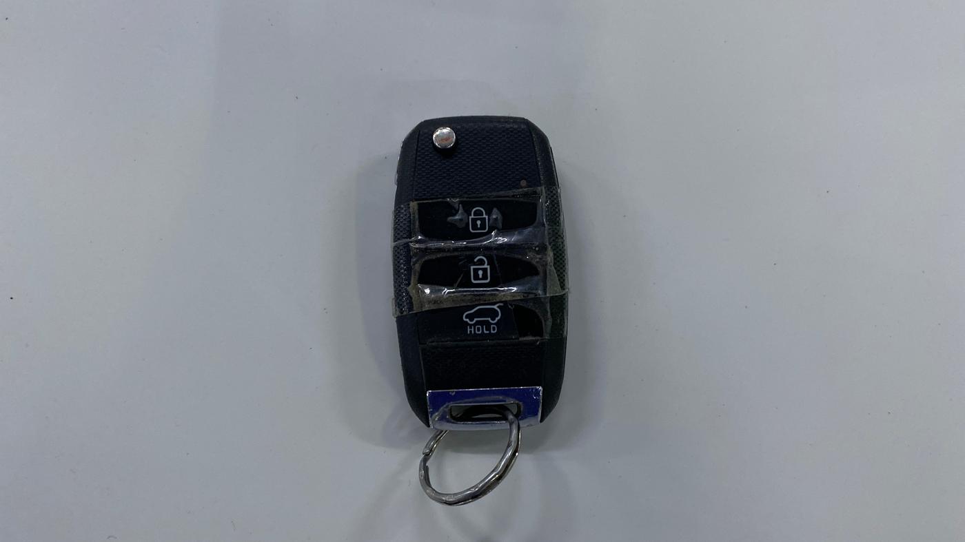 2022 KIA SONET HTK 1.5, Diesel, Manual, 58,854 km, Key Close Up
