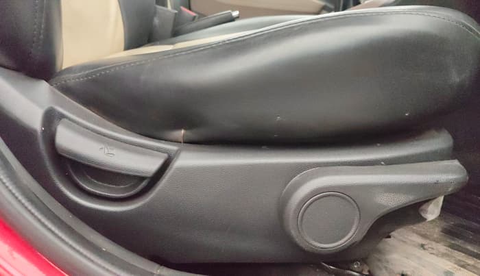 2014 Hyundai Xcent S 1.2, Petrol, Manual, 70,971 km, Driver Side Adjustment Panel