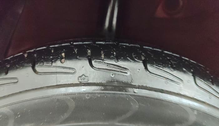 2014 Hyundai Xcent S 1.2, Petrol, Manual, 70,971 km, Right Rear Tyre Tread