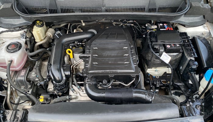 2022 Skoda KUSHAQ ACTIVE 1.0L TSI MT, Petrol, Manual, 84,819 km, Engine View