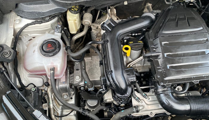 2022 Skoda KUSHAQ ACTIVE 1.0L TSI MT, Petrol, Manual, 84,819 km, Engine View - Right