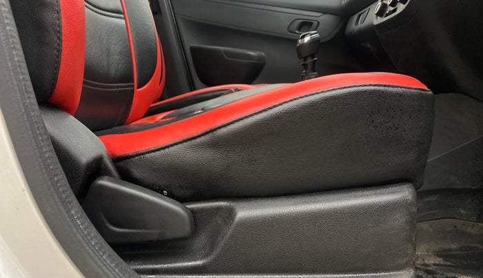 2021 Renault Kwid RXT 1.0 (O), Petrol, Manual, 1,05,770 km, Driver Side Adjustment Panel