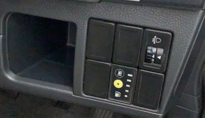 2012 Maruti Wagon R 1.0 LXI CNG, CNG, Manual, 48,766 km, Dashboard - Headlight height adjustment not working