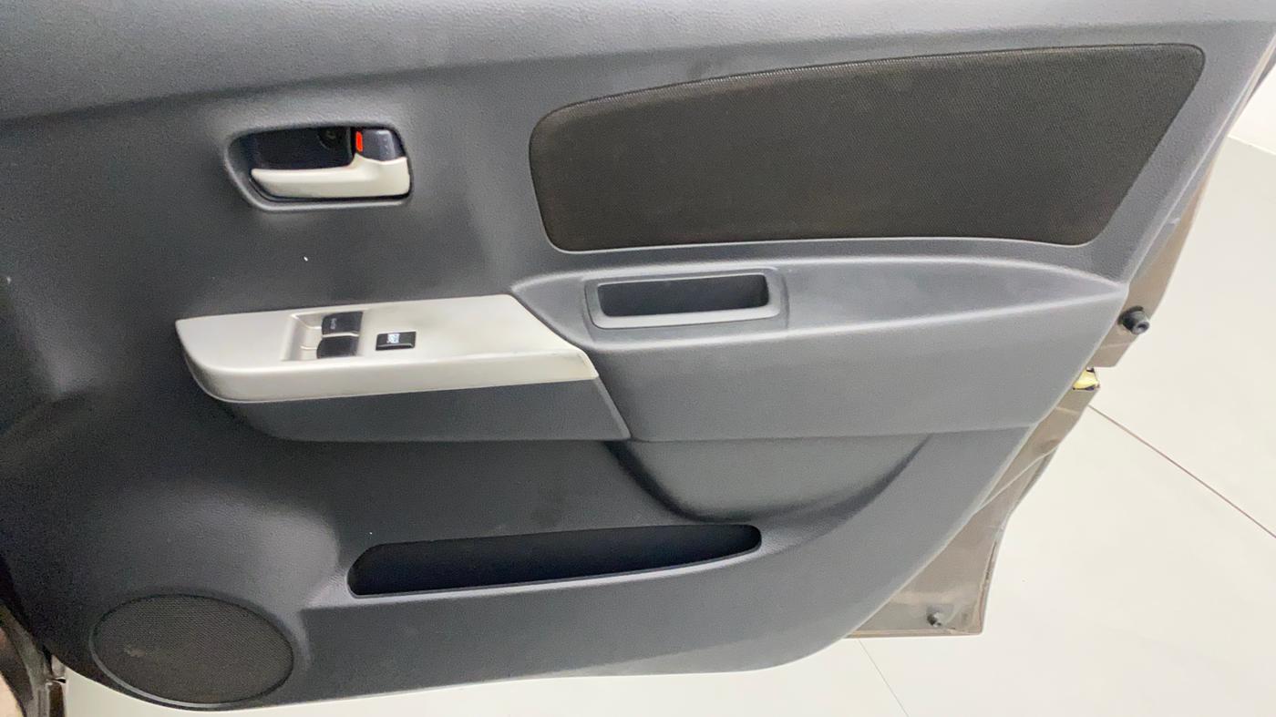 2012 Maruti Wagon R 1.0 LXI CNG, CNG, Manual, 48,766 km, Driver Side Door Panels Control