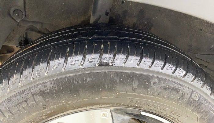 2025 KIA SONET HTX 1.5 AT, Diesel, Automatic, 27,399 km, Right Rear Tyre Tread