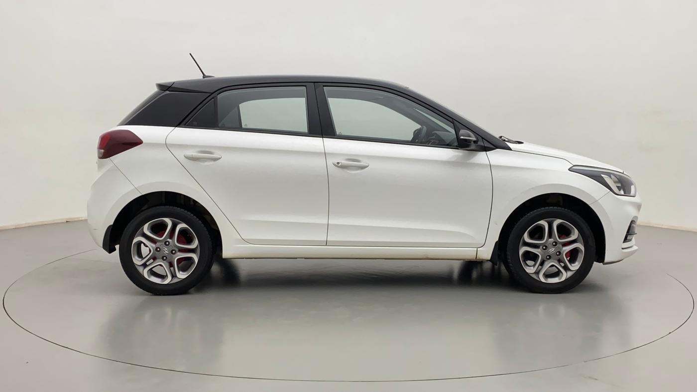 2019 Hyundai Elite i20 1.2 SPORTZ PLUS DUAL TONE VTVT, Petrol, Manual, 24,046 km, Right Side View
