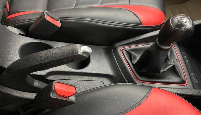 2019 Hyundai Elite i20 1.2 SPORTZ PLUS DUAL TONE VTVT, Petrol, Manual, 24,046 km, Gear Lever