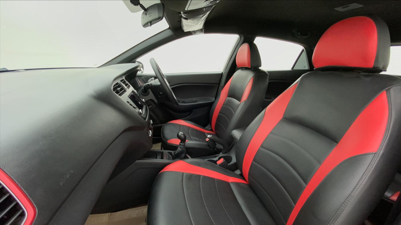 2019 Hyundai Elite i20 1.2 SPORTZ PLUS DUAL TONE VTVT, Petrol, Manual, 24,046 km, Right Side Front Door Cabin