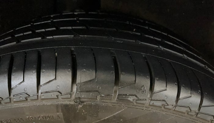 2017 Maruti Baleno ALPHA PETROL 1.2, Petrol, Manual, 70,778 km, Right Rear Tyre Tread