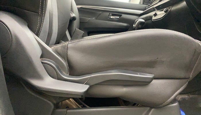 2021 Maruti XL6 ZETA AT, Petrol, Automatic, 90,896 km, Driver Side Adjustment Panel