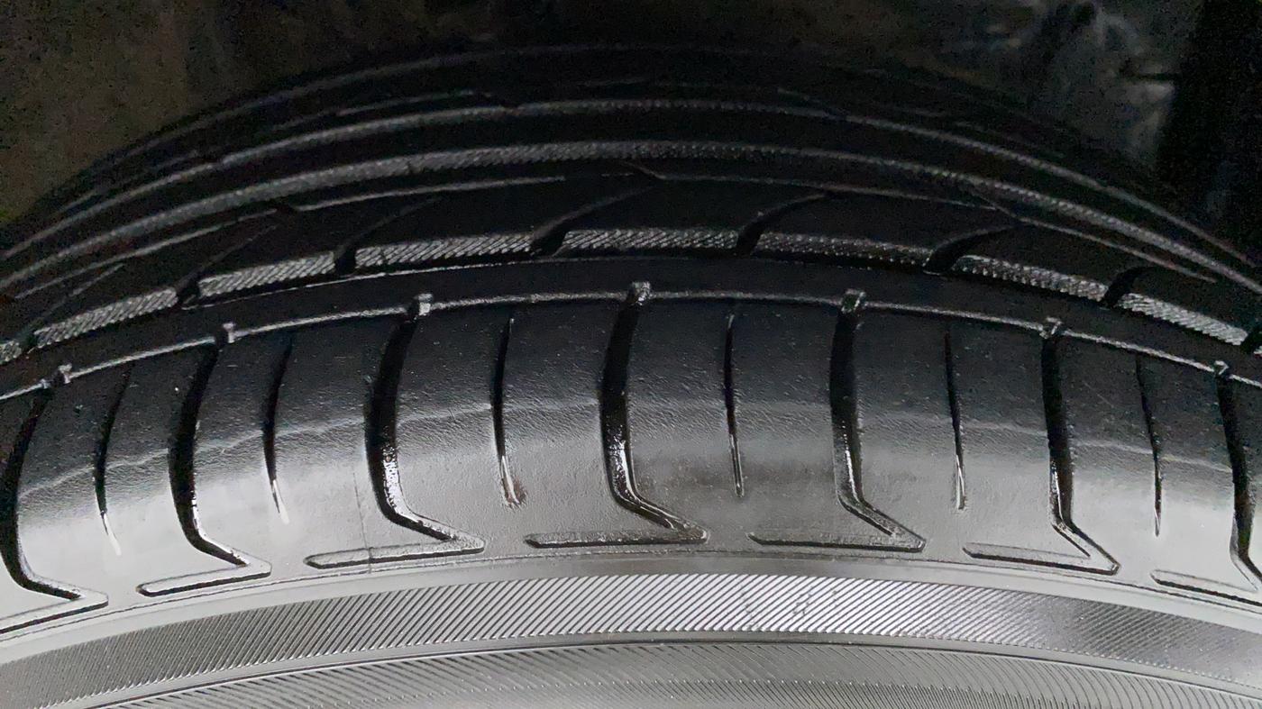 2018 Toyota YARIS VX CVT, Petrol, Automatic, 52,942 km, Right Front Tyre Tread