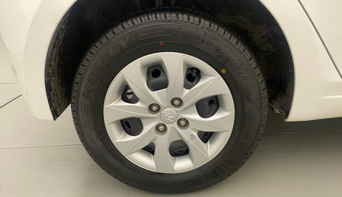 2015 Hyundai Elite i20 MAGNA 1.2, Petrol, Manual, 30,079 km, Right Rear Wheel