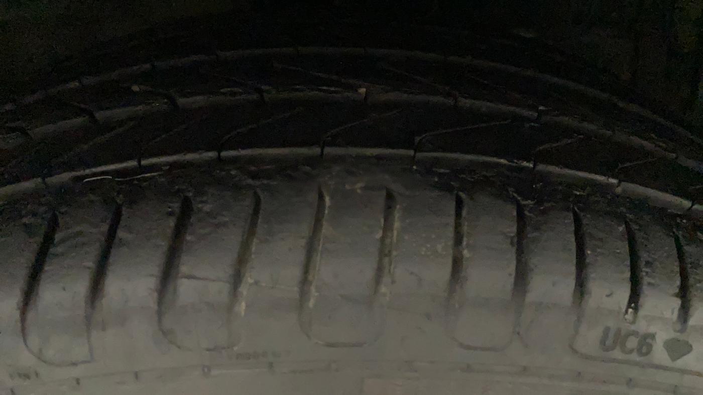 2018 Maruti Ertiga ZDI SHVS, Diesel, Manual, 47,377 km, Left Rear Tyre Tread