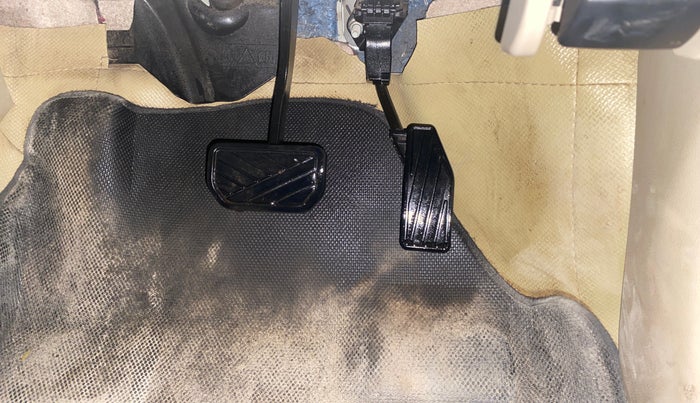 2020 Maruti Dzire VXI AMT, Petrol, Automatic, 52,694 km, Pedals