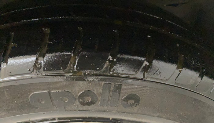 2020 Maruti Dzire VXI AMT, Petrol, Automatic, 52,694 km, Right Front Tyre Tread