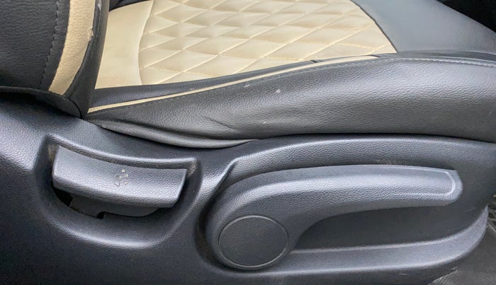 2014 Hyundai Elite i20 ASTA 1.4 CRDI, Diesel, Manual, 71,059 km, Driver Side Adjustment Panel