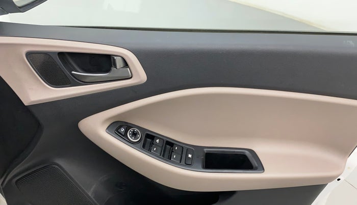 2014 Hyundai Elite i20 ASTA 1.4 CRDI, Diesel, Manual, 71,059 km, Right front window switch / handle - Power window makes minor noise