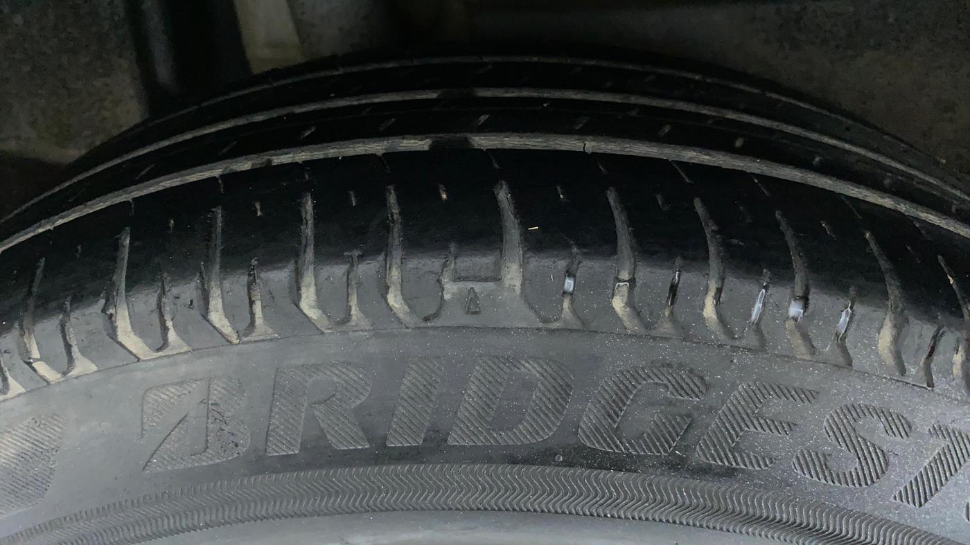 2018 Maruti Dzire VXI, Petrol, Manual, 52,319 km, Right Rear Tyre Tread