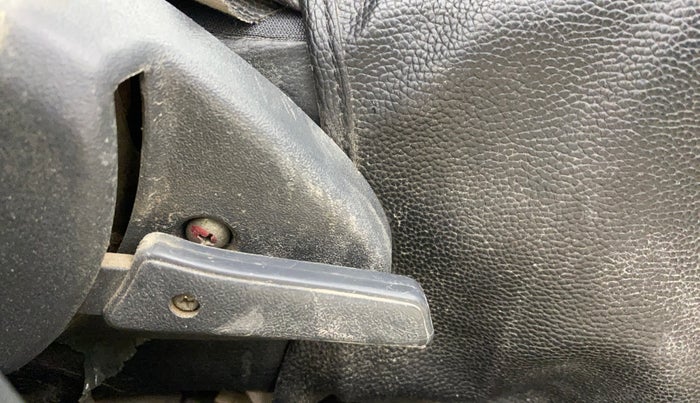 2018 Maruti Alto 800 LXI, Petrol, Manual, 76,494 km, Driver Side Adjustment Panel