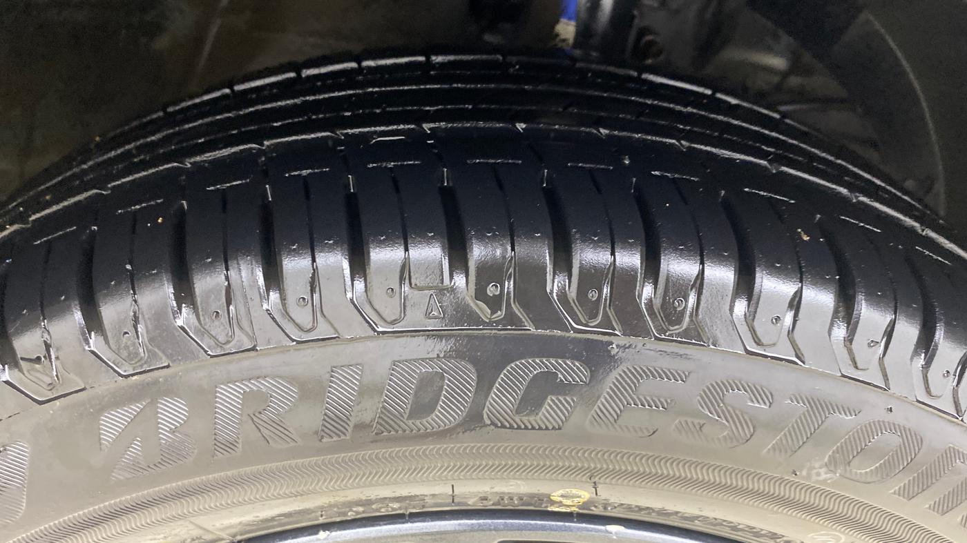 2022 Maruti XL6 ALPHA AT, Petrol, Automatic, 56,295 km, Right Front Tyre Tread