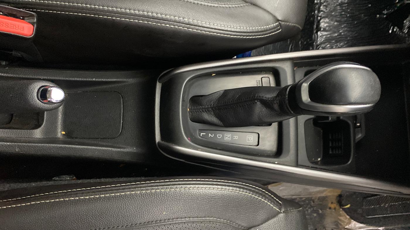 2022 Maruti XL6 ALPHA AT, Petrol, Automatic, 56,295 km, Gear Lever