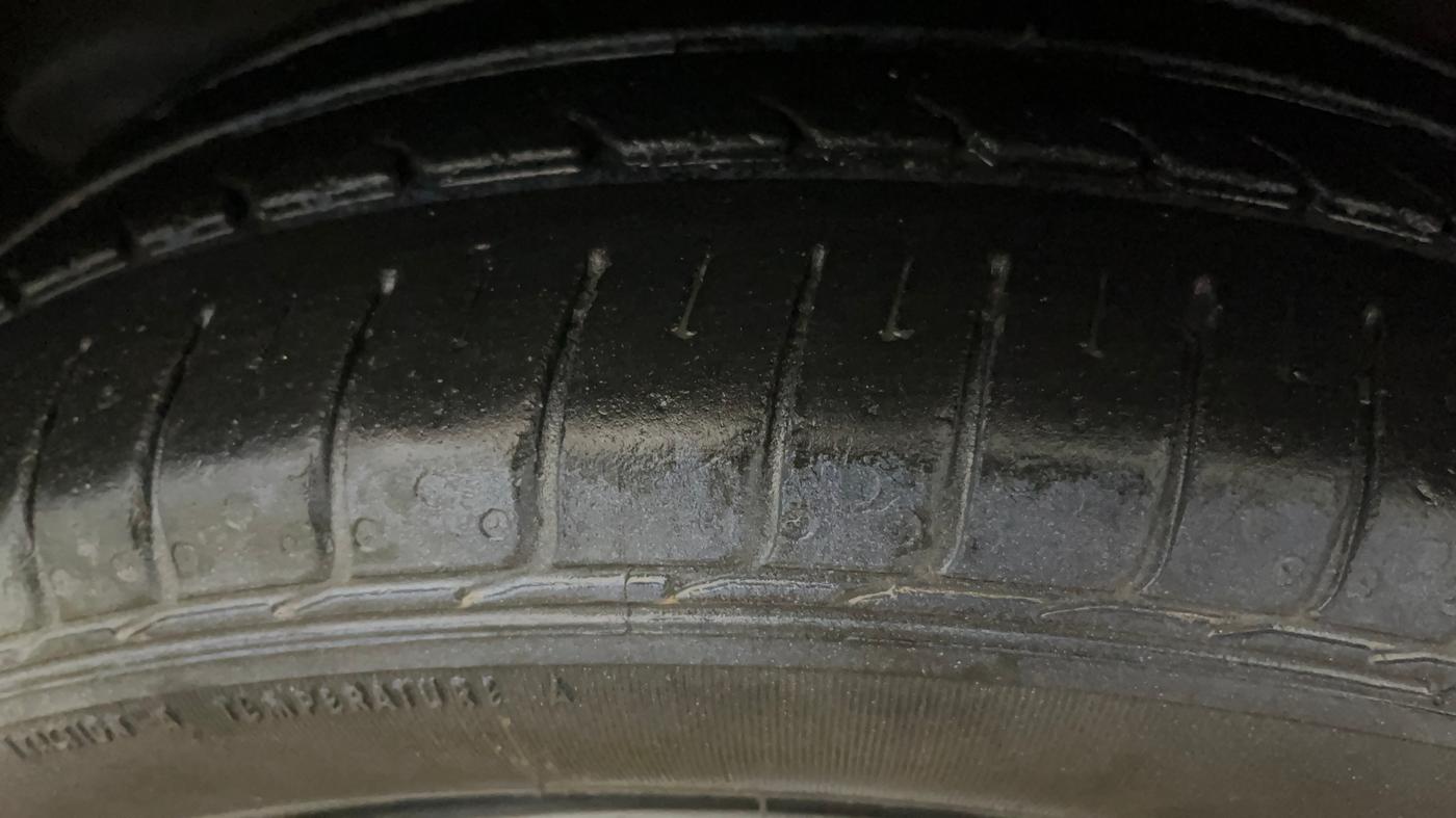 2017 Maruti IGNIS DELTA 1.2, Petrol, Manual, 52,480 km, Left Front Tyre Tread