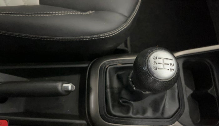 2017 Maruti IGNIS DELTA 1.2, Petrol, Manual, 52,480 km, Gear Lever