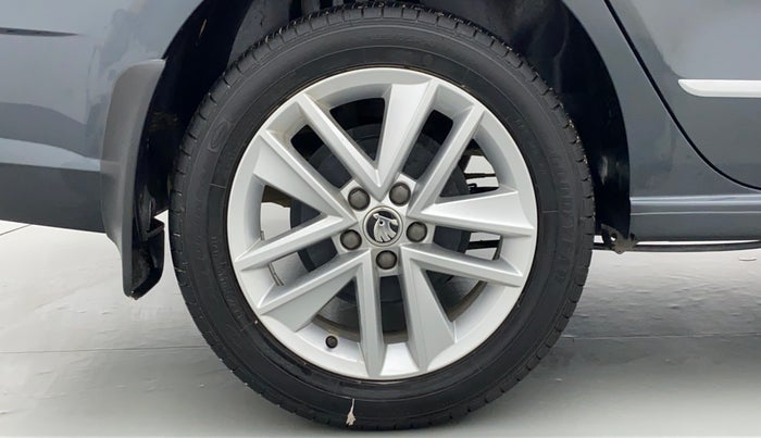 2021 Skoda Rapid STYLE 1.0TSI MT, Petrol, Manual, 10,716 km, Right Rear Wheel