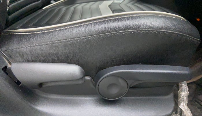 2016 Maruti Vitara Brezza ZDI PLUS, Diesel, Manual, 64,296 km, Driver Side Adjustment Panel