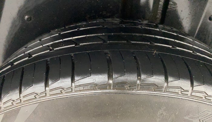 2022 MG HECTOR SHARP 1.5 PETROL CVT, Petrol, Automatic, 51,147 km, Left Rear Tyre Tread
