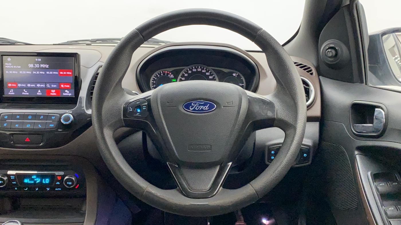 2018 Ford FREESTYLE TITANIUM 1.2 PETROL, Petrol, Manual, 40,733 km, Steering Wheel Close Up