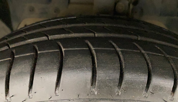 2018 Ford FREESTYLE TITANIUM 1.2 PETROL, Petrol, Manual, 40,733 km, Left Front Tyre Tread