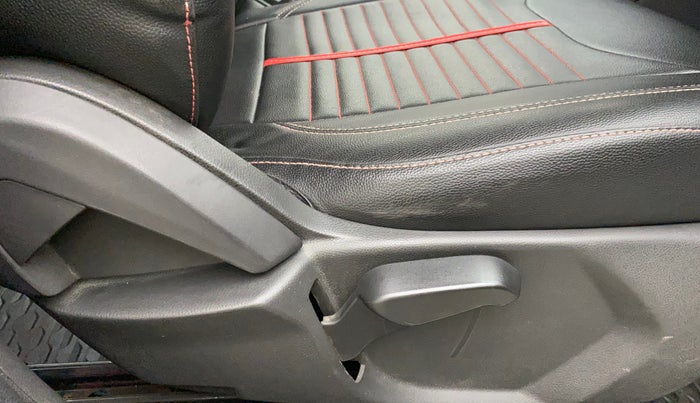 2018 Ford FREESTYLE TITANIUM 1.2 PETROL, Petrol, Manual, 40,733 km, Driver Side Adjustment Panel