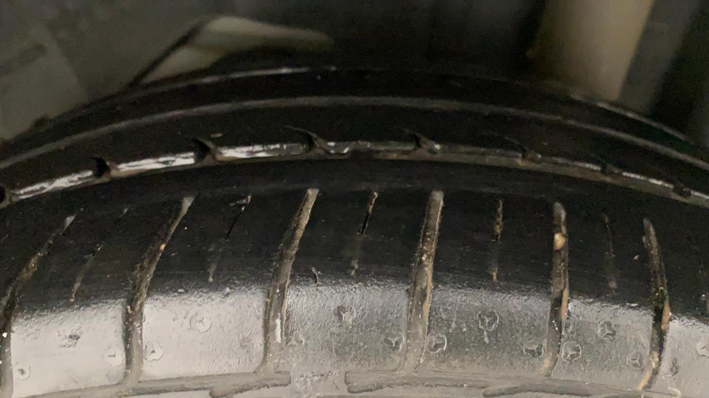 2018 Ford FREESTYLE TITANIUM 1.2 PETROL, Petrol, Manual, 40,733 km, Left Rear Tyre Tread