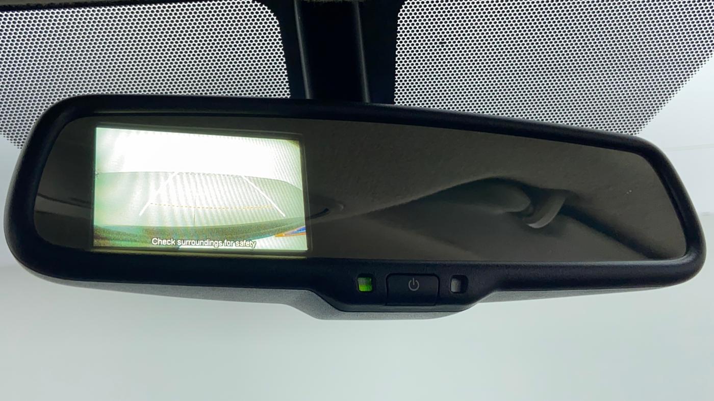 2014 Maruti Ciaz ZXI, Petrol, Manual, 94,200 km, IRVM mounted Camera