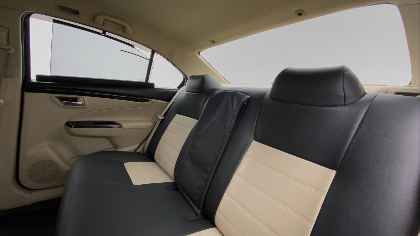 2014 Maruti Ciaz ZXI, Petrol, Manual, 94,200 km, Right Side Door Cabin View