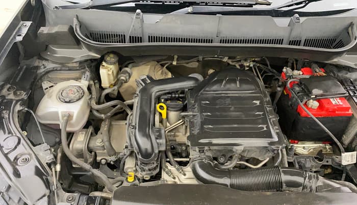 2022 Volkswagen TAIGUN TOPLINE 1.0 TSI AT, Petrol, Automatic, 1,16,362 km, Engine View - Right