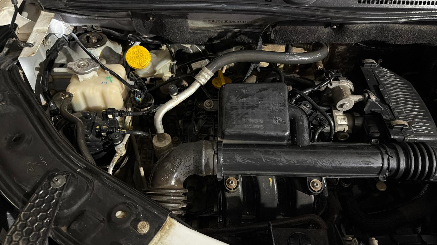 2021 Nissan MAGNITE XE, Petrol, Manual, 42,185 km, Engine View - Right