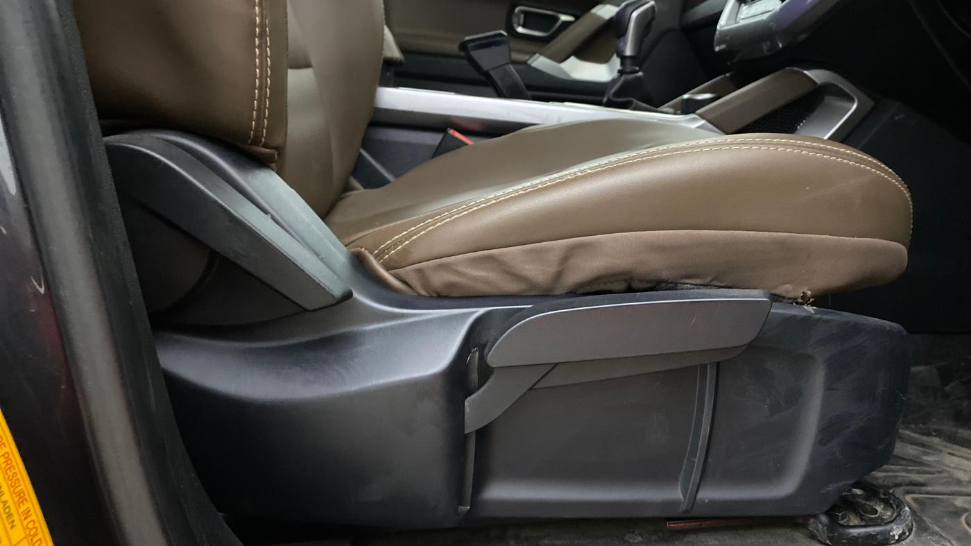 2020 Tata Harrier XZ 2.0L, Diesel, Manual, 79,081 km, Driver Side Adjustment Panel