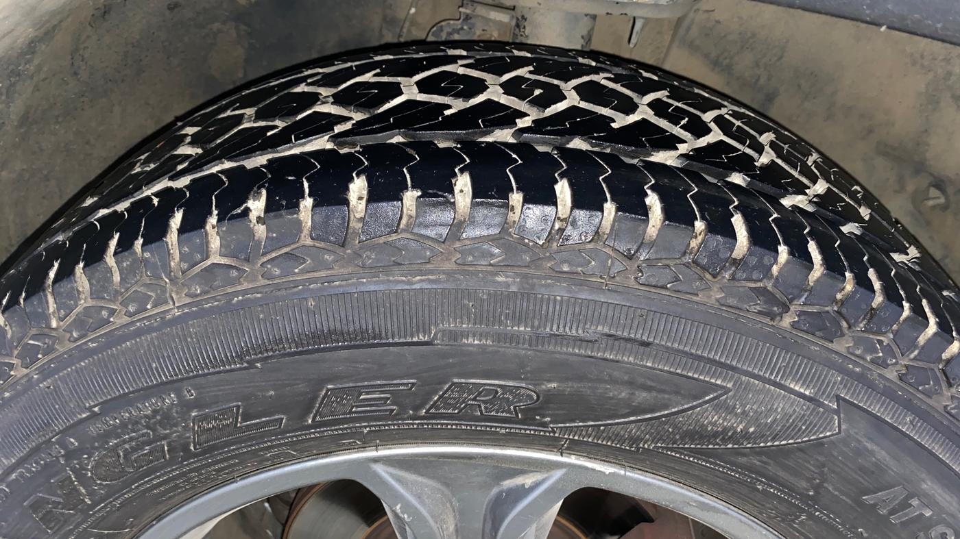 2020 Tata Harrier XZ 2.0L, Diesel, Manual, 79,081 km, Right Front Tyre Tread