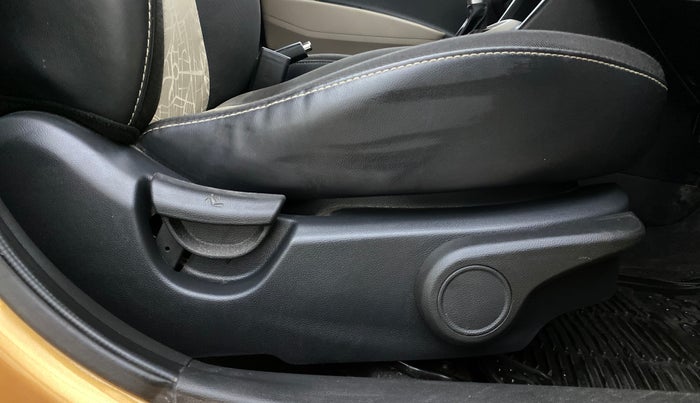 2015 Hyundai Grand i10 ASTA AT 1.2 KAPPA VTVT, Petrol, Automatic, 52,112 km, Driver Side Adjustment Panel